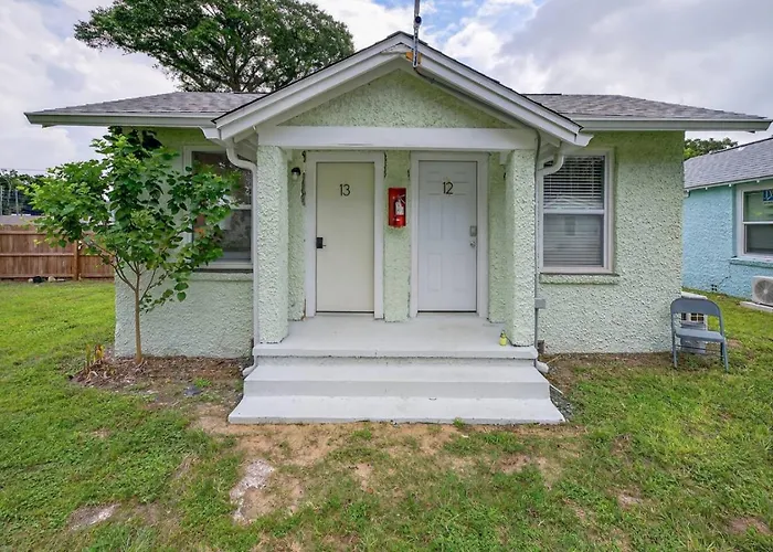 Holiday home Unit 13 Cute Small Near Downtown *